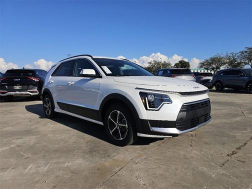 2025 Kia Niro EX