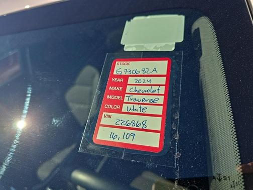 2024 Chevrolet Traverse LT