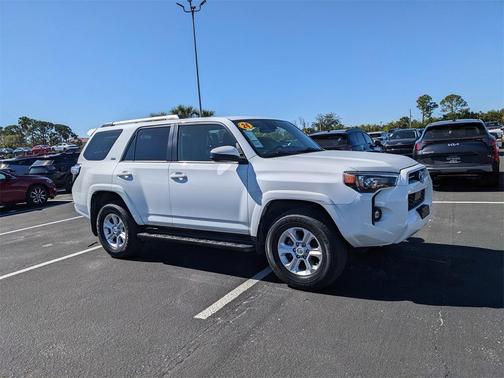 2024 Toyota 4Runner SR5