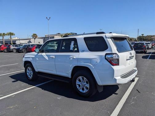2024 Toyota 4Runner SR5