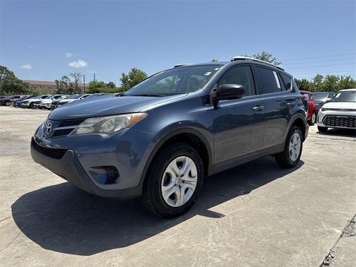 2014 Toyota RAV4 LE