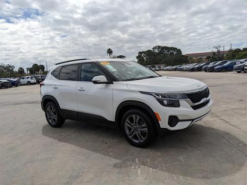 2022 Kia Seltos S