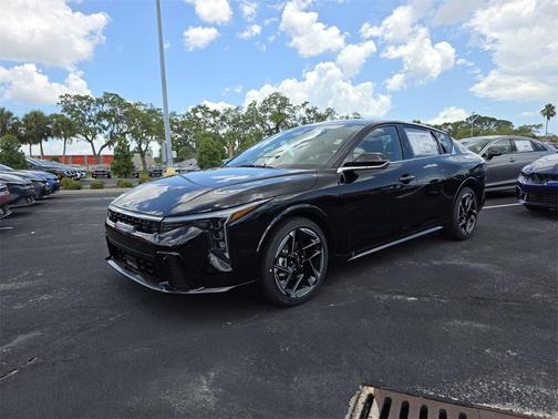 2025 Kia K4 GT-Line