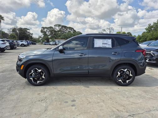 2025 Kia Seltos S