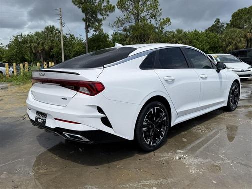 2024 Kia K5 GT-Line