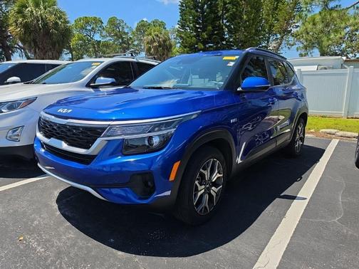 Neptune Blue 2022 Kia Seltos EX