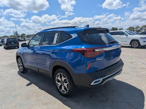 Neptune Blue 2022 Kia Seltos EX