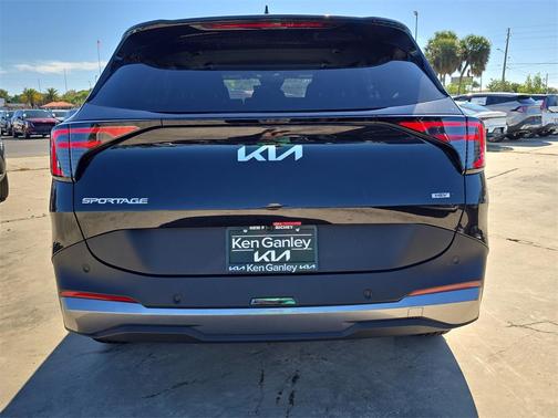 2026 Kia Sportage Hybrid S