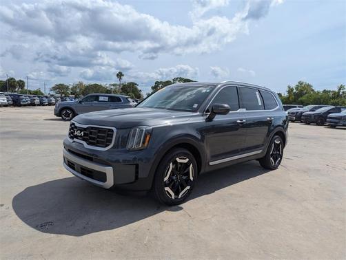 2023 Kia Telluride S