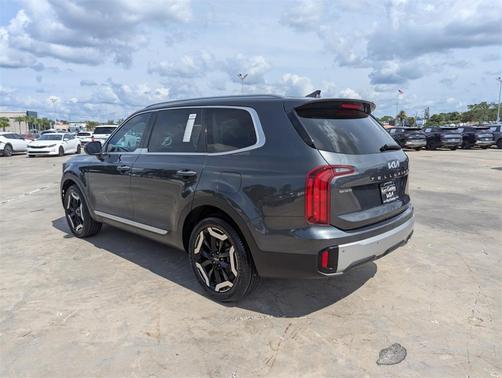 2023 Kia Telluride S