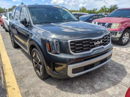 2023 Kia Telluride S