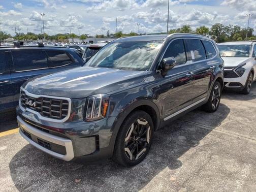 2023 Kia Telluride S