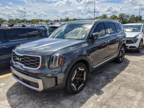 2023 Kia Telluride S
