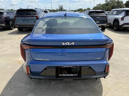 2025 Kia K4 GT-Line