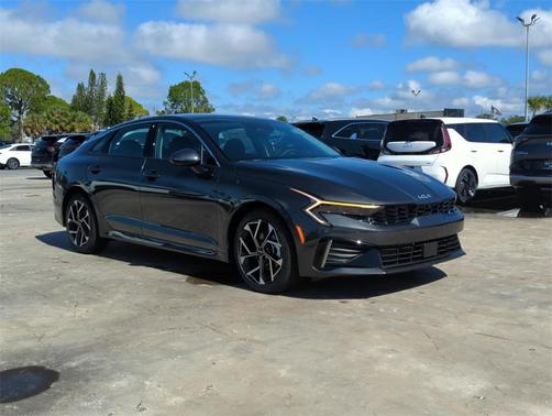 2026 Kia K5 EX