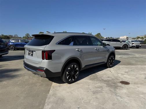 2025 Kia Sorento EX
