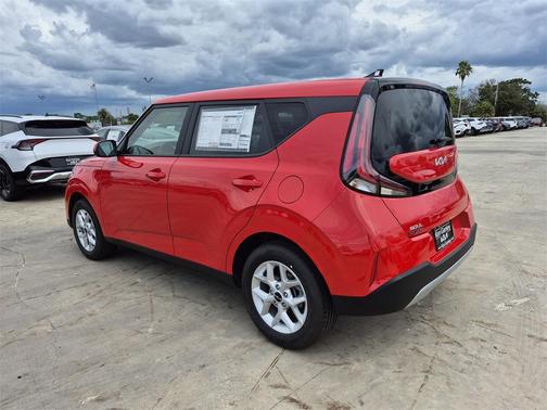 2025 Kia Soul LX