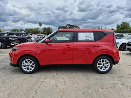 2025 Kia Soul LX