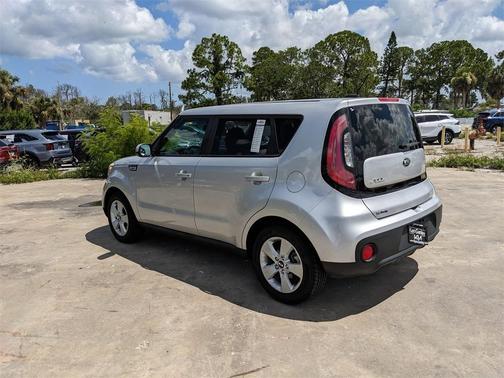 2017 Kia Soul Base