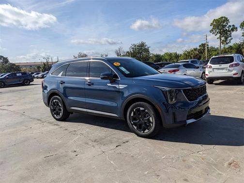 2025 Kia Sorento S