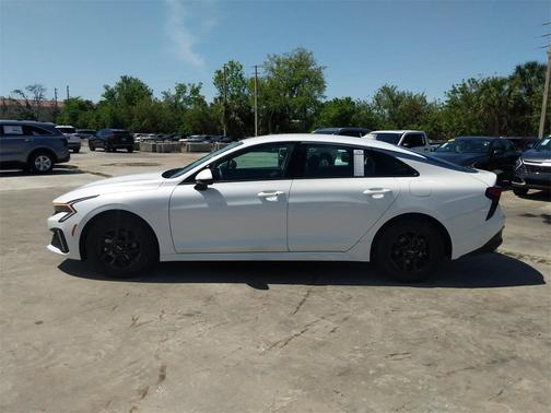 2025 Kia K5 LXS