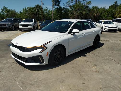 2025 Kia K5 LXS
