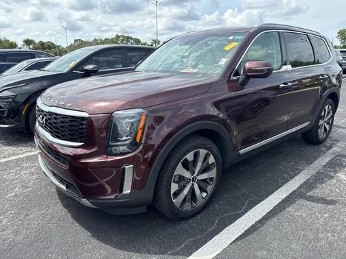 2022 Kia Telluride S