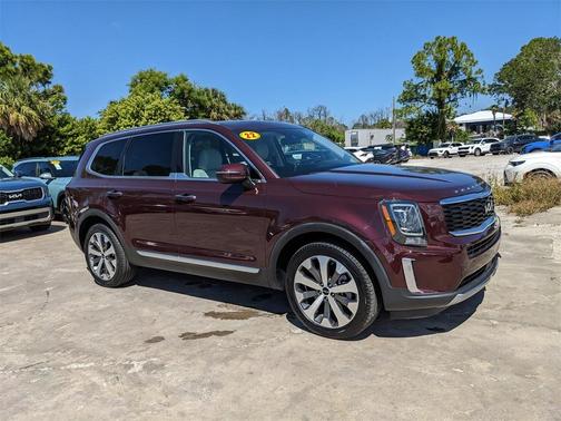 2022 Kia Telluride S