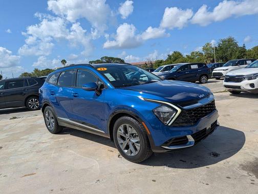 Sapphire Blue 2023 Kia Sportage SX