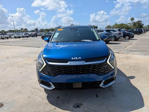 Sapphire Blue 2023 Kia Sportage SX