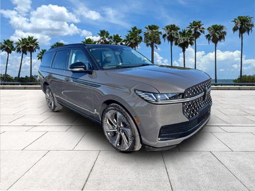 Dark Gray Metallic 2026 Lincoln Navigator Black Label
