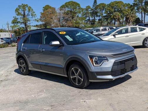 2023 Kia Niro EX