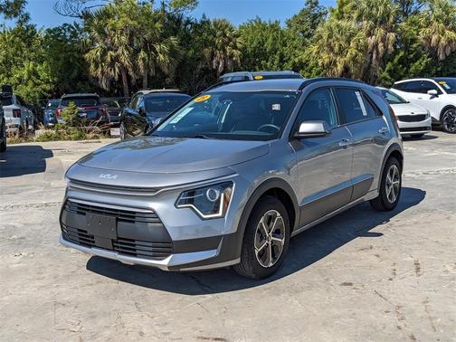 2023 Kia Niro EX
