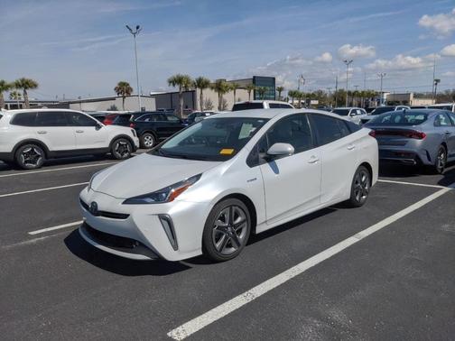 2022 Toyota Prius L