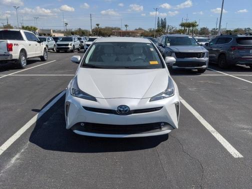 2022 Toyota Prius L