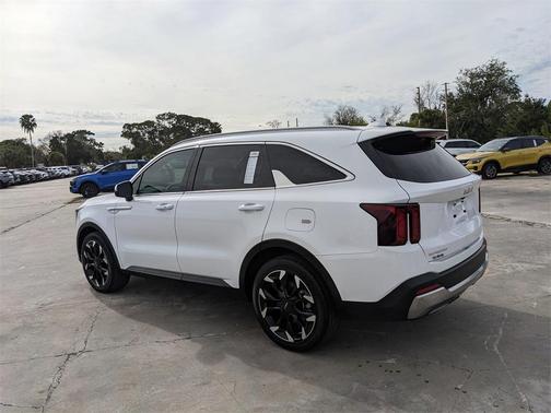2024 Kia Sorento EX