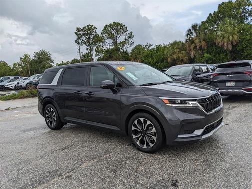 2024 Kia Carnival EX