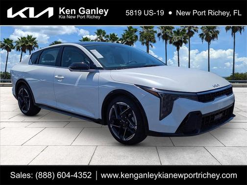 2025 Kia K4 GT-Line