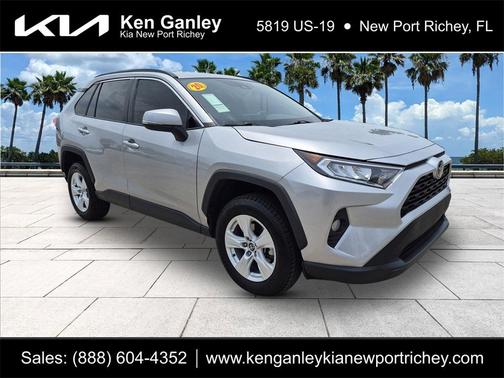 2020 Toyota RAV4 XLE