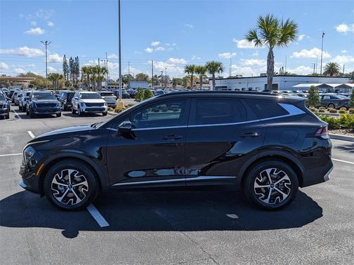 2025 Kia Sportage EX