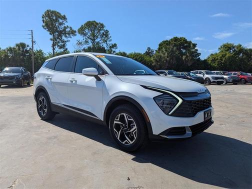 2024 Kia Sportage LX