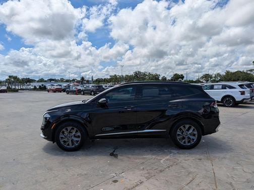 Ebony Black 2023 Kia Sportage SX