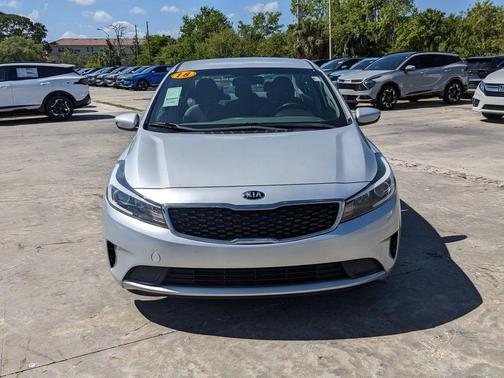 Silky Silver 2018 Kia Forte LX