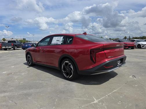 2025 Kia K4 EX