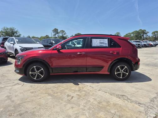2025 Kia Niro SX