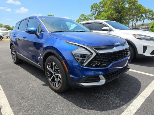 Sapphire Blue 2024 Kia Sportage EX