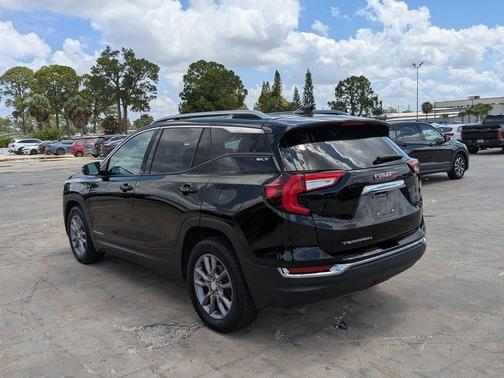 Ebony Twilight Metallic 2024 GMC Terrain SLT