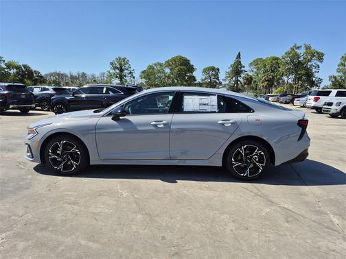 2025 Kia K5 GT-Line