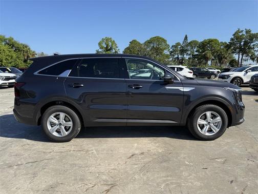 2026 Kia Sorento LX