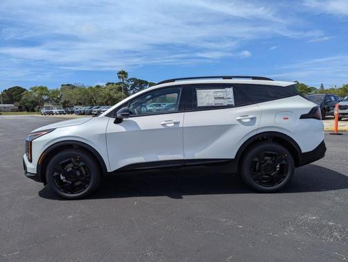 Snow White Pearl 2026 Kia Sportage Hybrid X-Line